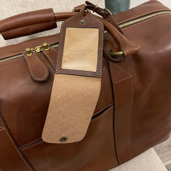 Dooney & Bourke Florentine Medium Duffle Bag- Perfect Gift for the Traveler! - Picture 7 of 11